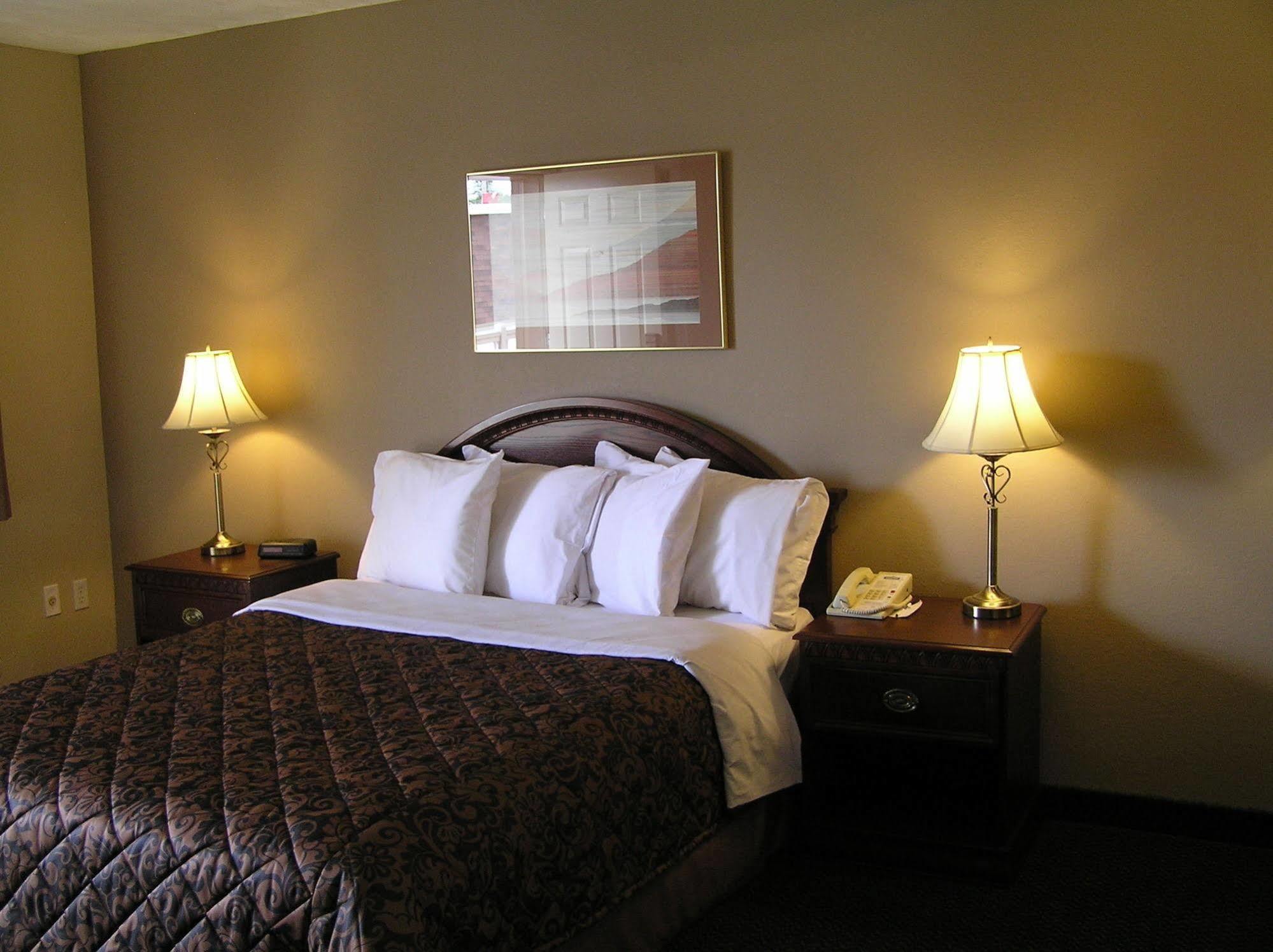Value 2* Ottawa